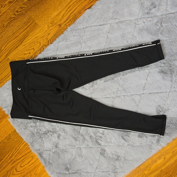 ZYIA Active Black/White Athletic Leggings, Women's Size 6-8, Great Condition - Picture 9 of 9